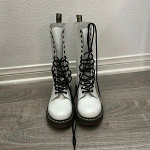 White Doc Martens size 6 women.